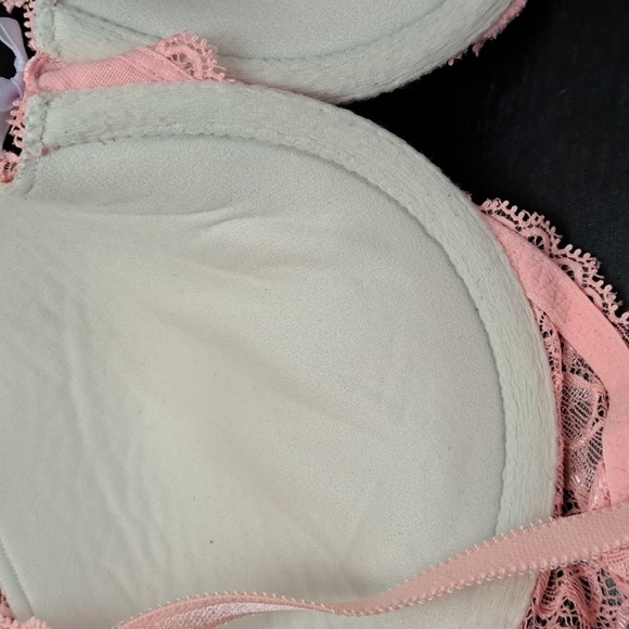 Victoria's Secret Push up lace padded bra size 34C - Picture 8 of 13
